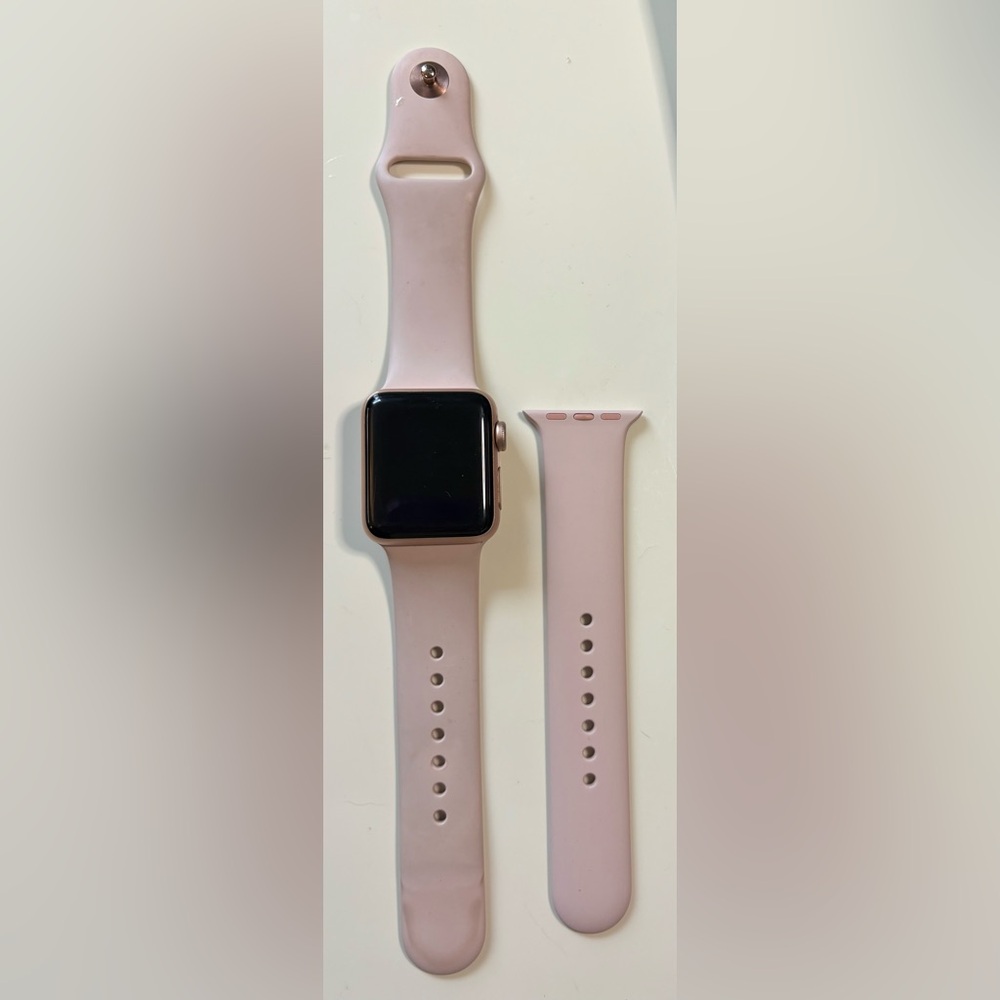 Apple Watch - 38MM Series 3 Rose Gold with Pink Band